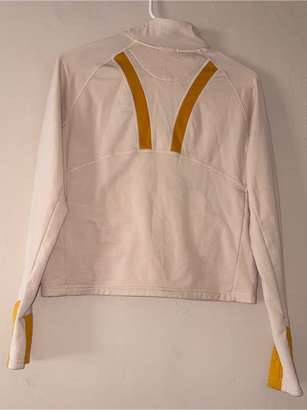 Brooks notch thermal long sleeve athletic top S - Picture 4 of 4